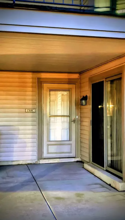 Exterior - 1769 Sessions Walk #C, Hoffman Estates, IL 60169 photo 2 of 2