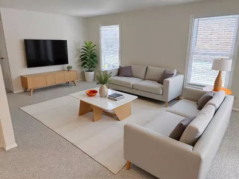 Living - 1769 Sessions Walk #C, Hoffman Estates, IL 60169 photo 2 of 5