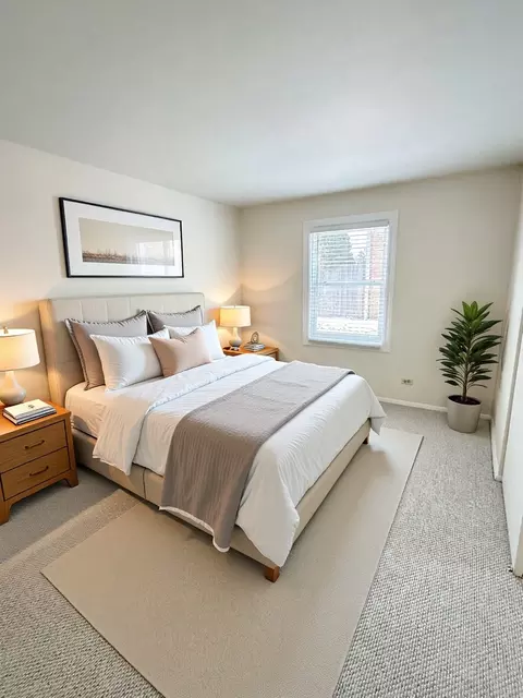 Bedroom - 1769 Sessions Walk #C, Hoffman Estates, IL 60169 photo 2 of 3