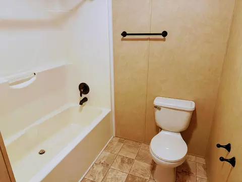 238 Dewey St, Urbana, IL 61802 photo 15