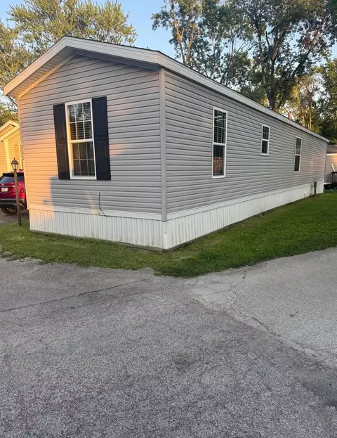238 Dewey St, Urbana, IL 61802 photo 3