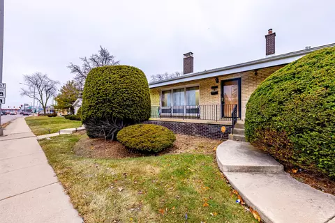 1245 S Mannheim Rd, Westchester, IL 60154