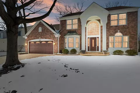 1074 Potomac Ct, Grayslake, IL 60030
