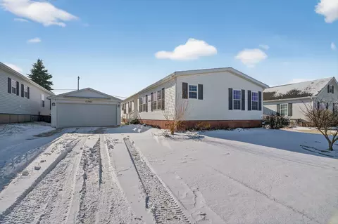 10865 Doral Dr, Frankfort, IL 60423