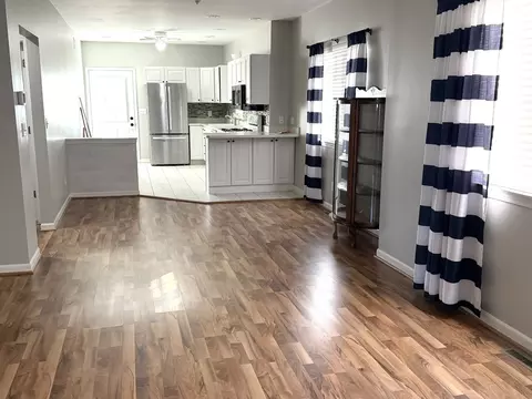 Living - 2618 7th St, Peru, IL 61354 photo 2 of 2