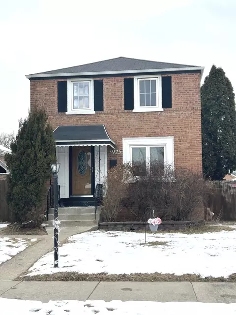 3925 Adams St, Bellwood, IL 60104