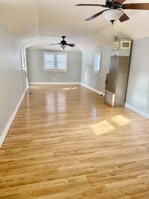 Living - 7913 S Oak St, Dixon, IL 61021 photo 4 of 4