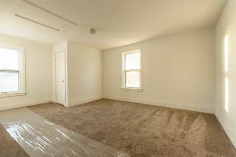 Bedroom - 7913 S Oak St, Dixon, IL 61021 photo 1 of 7