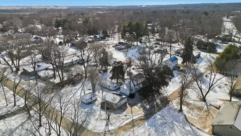 View/Area - 7913 S Oak St, Dixon, IL 61021 photo 2 of 4