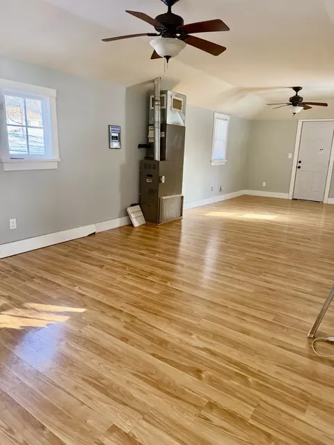 Living - 7913 S Oak St, Dixon, IL 61021 photo 3 of 4