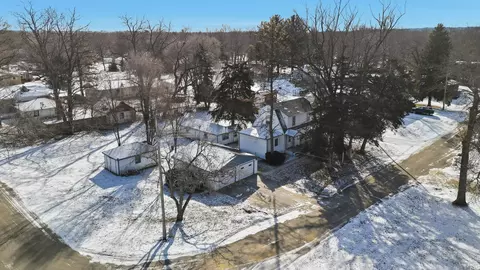 View/Area - 7913 S Oak St, Dixon, IL 61021 photo 1 of 4
