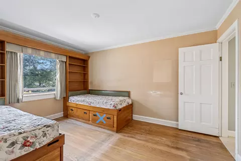 Bedroom - 787 E Golf Rd, Des Plaines, IL 60016 photo 2 of 2