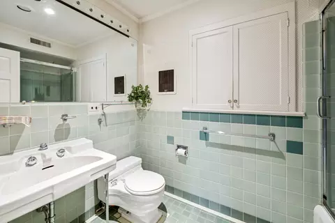 Bath - 787 E Golf Rd, Des Plaines, IL 60016 photo 2 of 2