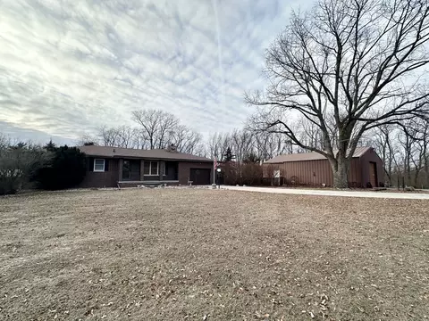 Exterior - 2463 Bishop Rd, Prophetstown, IL 61277 photo 2 of 9