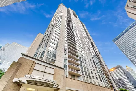 222 N Columbus Dr #1602, Chicago, IL 60601