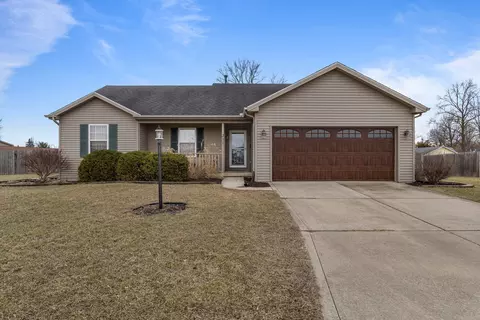 311 Country Ln, Tolono, IL 61880