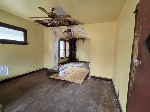 Living - Undisclosed, Chicago, IL 60628 photo 1 of 1