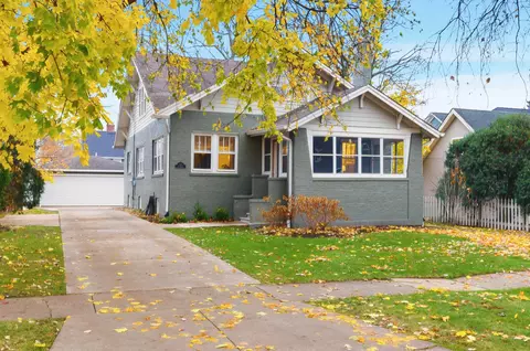 Exterior - 312 E Lincoln Ave, Wheaton, IL 60187 photo 5 of 9