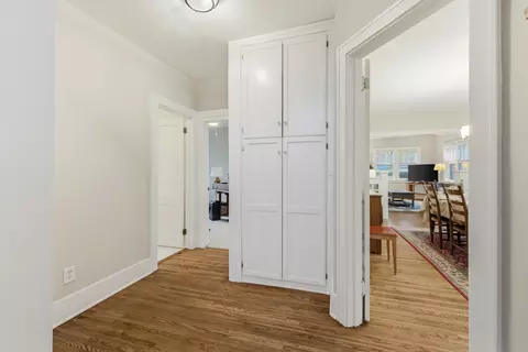 Entry Way - 312 E Lincoln Ave, Wheaton, IL 60187 photo 1 of 2