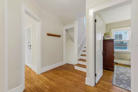 Entry Way - 312 E Lincoln Ave, Wheaton, IL 60187 photo 2 of 2