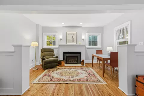Living - 312 E Lincoln Ave, Wheaton, IL 60187 photo 1 of 3