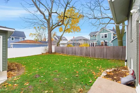 Exterior - 312 E Lincoln Ave, Wheaton, IL 60187 photo 8 of 9