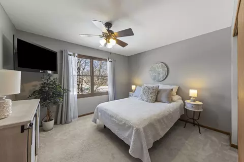 Bedroom - 1402 Cherry Dr, Batavia, IL 60510 photo 3 of 4