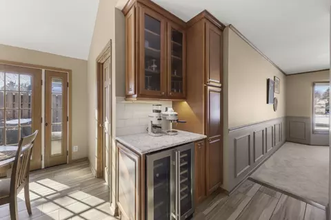 Kitchen - 1402 Cherry Dr, Batavia, IL 60510 photo 4 of 4