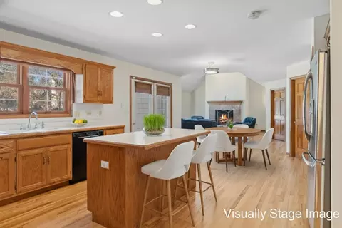 723 Mesa Dr, Naperville, IL 60565 photo 9