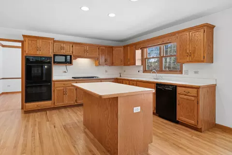 723 Mesa Dr, Naperville, IL 60565 photo 12