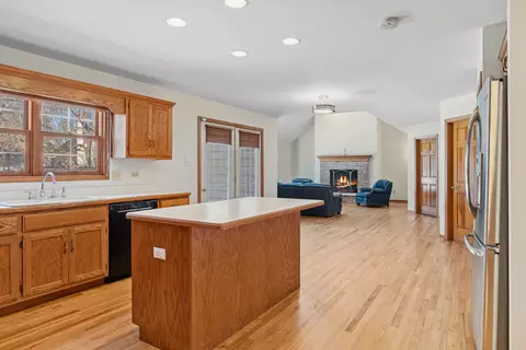 723 Mesa Dr, Naperville, IL 60565 photo 10