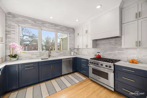 Kitchen - 607 E Prairie Ave, Wheaton, IL 60187 photo 2 of 5