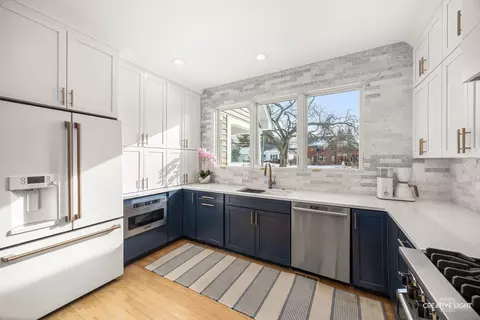 Kitchen - 607 E Prairie Ave, Wheaton, IL 60187 photo 1 of 5