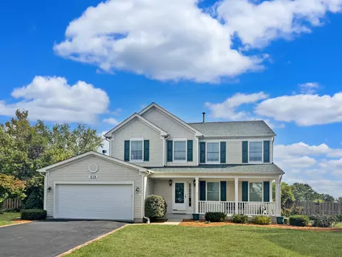 619 Oxford Ct, Lindenhurst, IL 60046