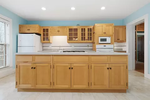 Kitchen - 305 E Chestnut St, Bloomington, IL 61701 photo 3 of 4