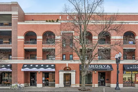 4743 N Clark St #4S, Chicago, IL 60640