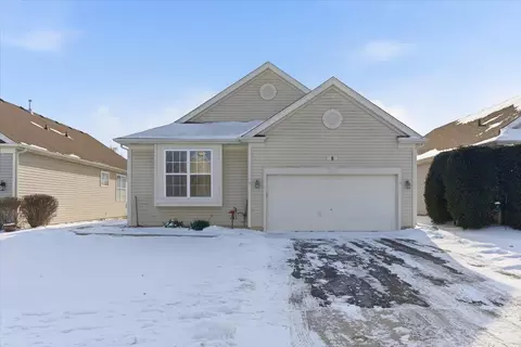 Exterior - 8 E Hague Dr, Antioch, IL 60002 photo 3 of 5