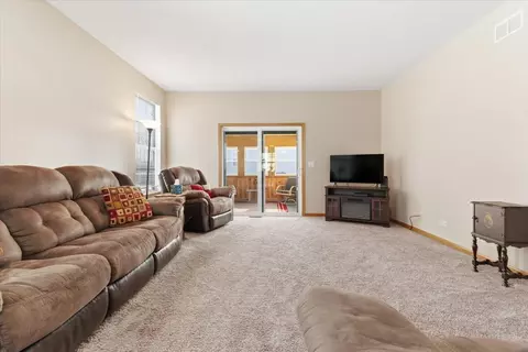 Other - 8 E Hague Dr, Antioch, IL 60002 photo 1 of 4