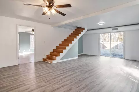 Living - 1010 North St, Thomson, IL 61285 photo 5 of 13