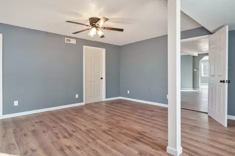 Living - 1010 North St, Thomson, IL 61285 photo 10 of 13