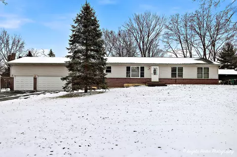 8413 Ramble Rd, Wonder Lake, IL 60097