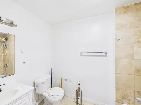 1415 E 71st Pl, Chicago, IL 60619 photo 4