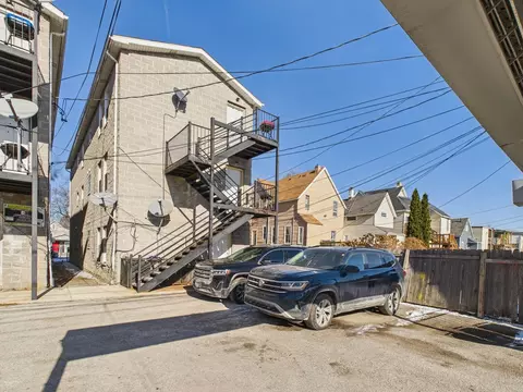 1415 E 71st Pl, Chicago, IL 60619 photo 8