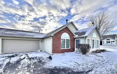 309 Steeplechase Cir #309, Bourbonnais, IL 60914