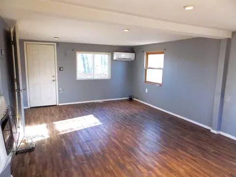 Living - 1648 Moonglow Rd, Centralia, IL 62801 photo 1 of 2