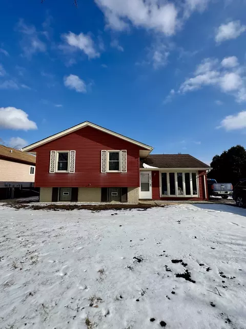 763 Cambridge Ave, Matteson, IL 60443