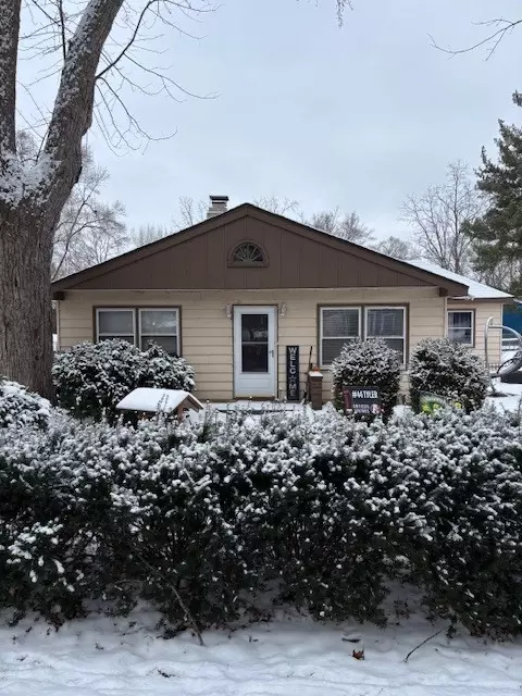 25022 W Catherine Ave, Antioch, IL 60002