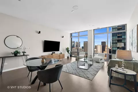 Living - 65 E Monroe St #4124, Chicago, IL 60603 photo 1 of 5