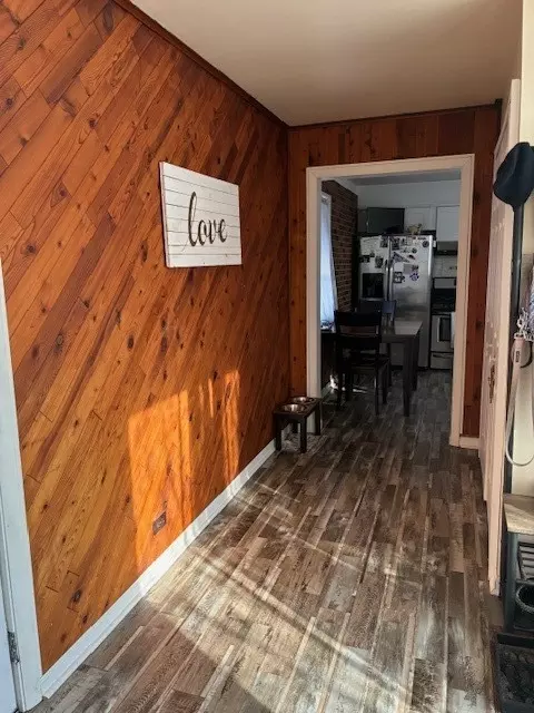 Entry Way - 2705 Park St, Rolling Meadows, IL 60008 photo 1 of 2