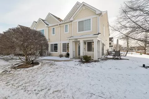 12780 W Wakefield Dr, Beach Park, IL 60083